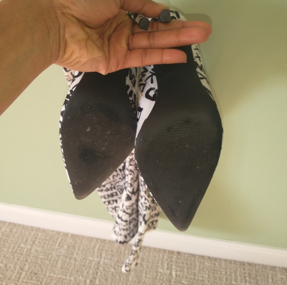 Women's Gisele white graffiti Liliana knee boots - Picture 12 of 13